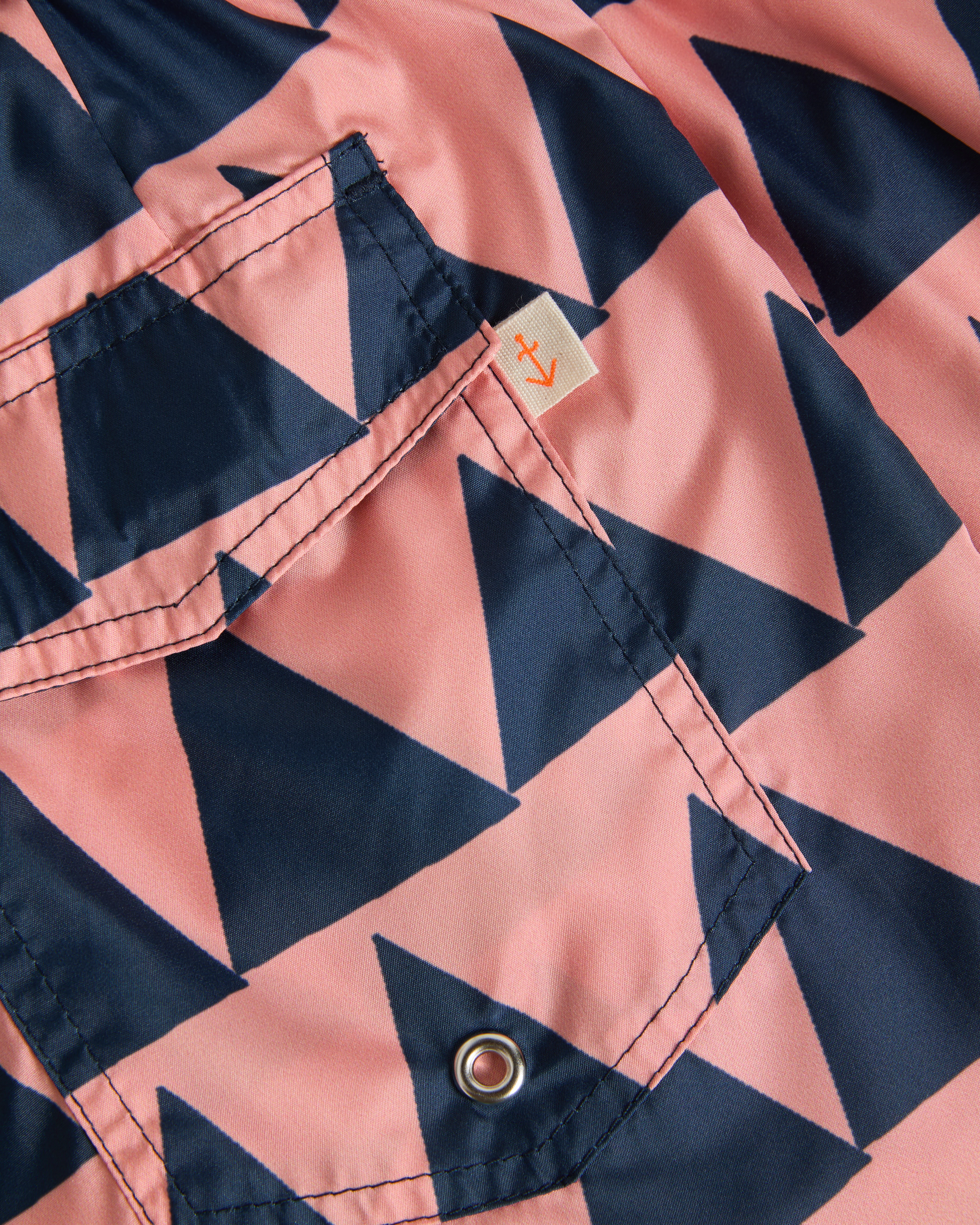Fontes Sunrise Triangles Pattern - Image 2
