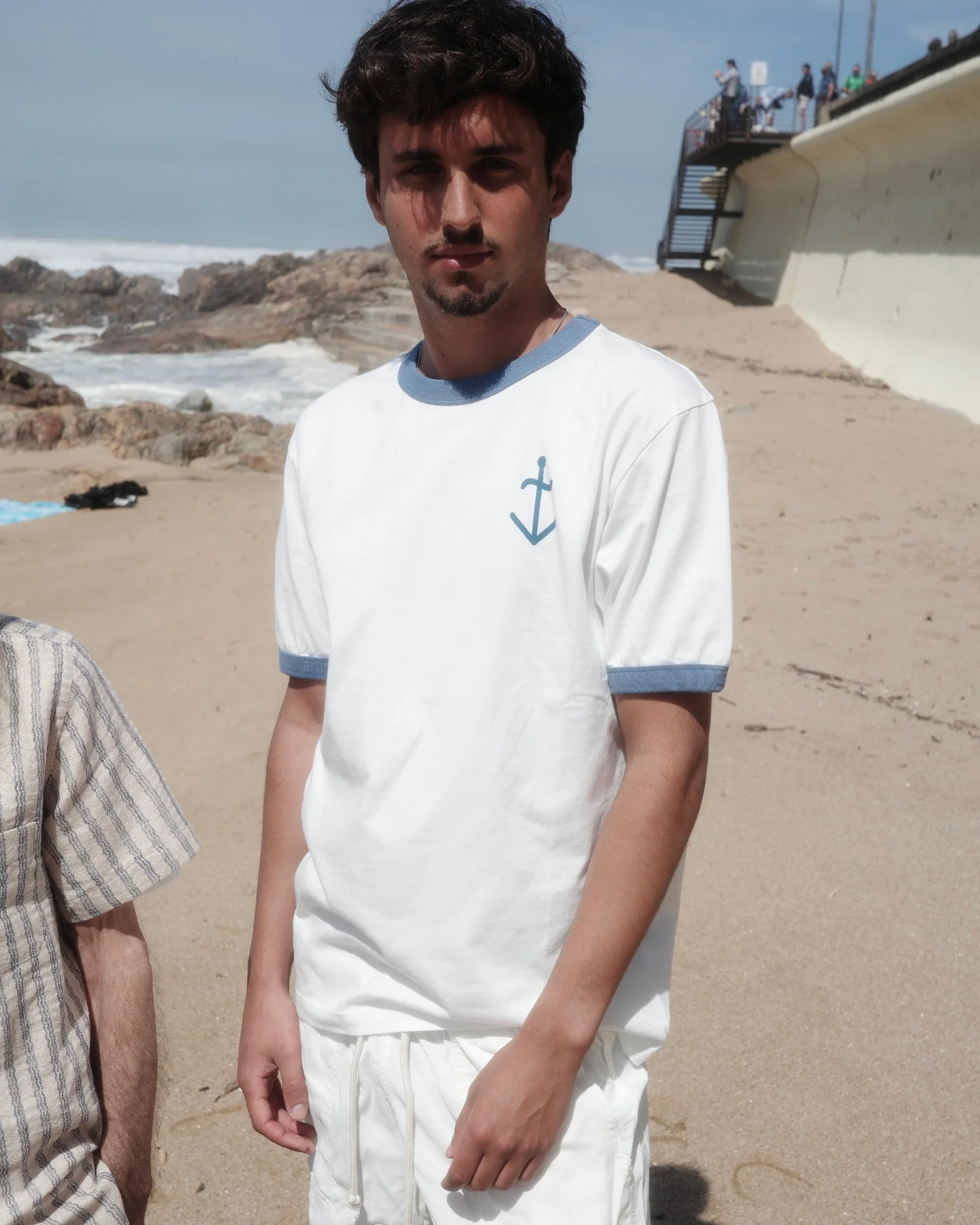 Meneres Off-White / Indigo Logo - Image 3