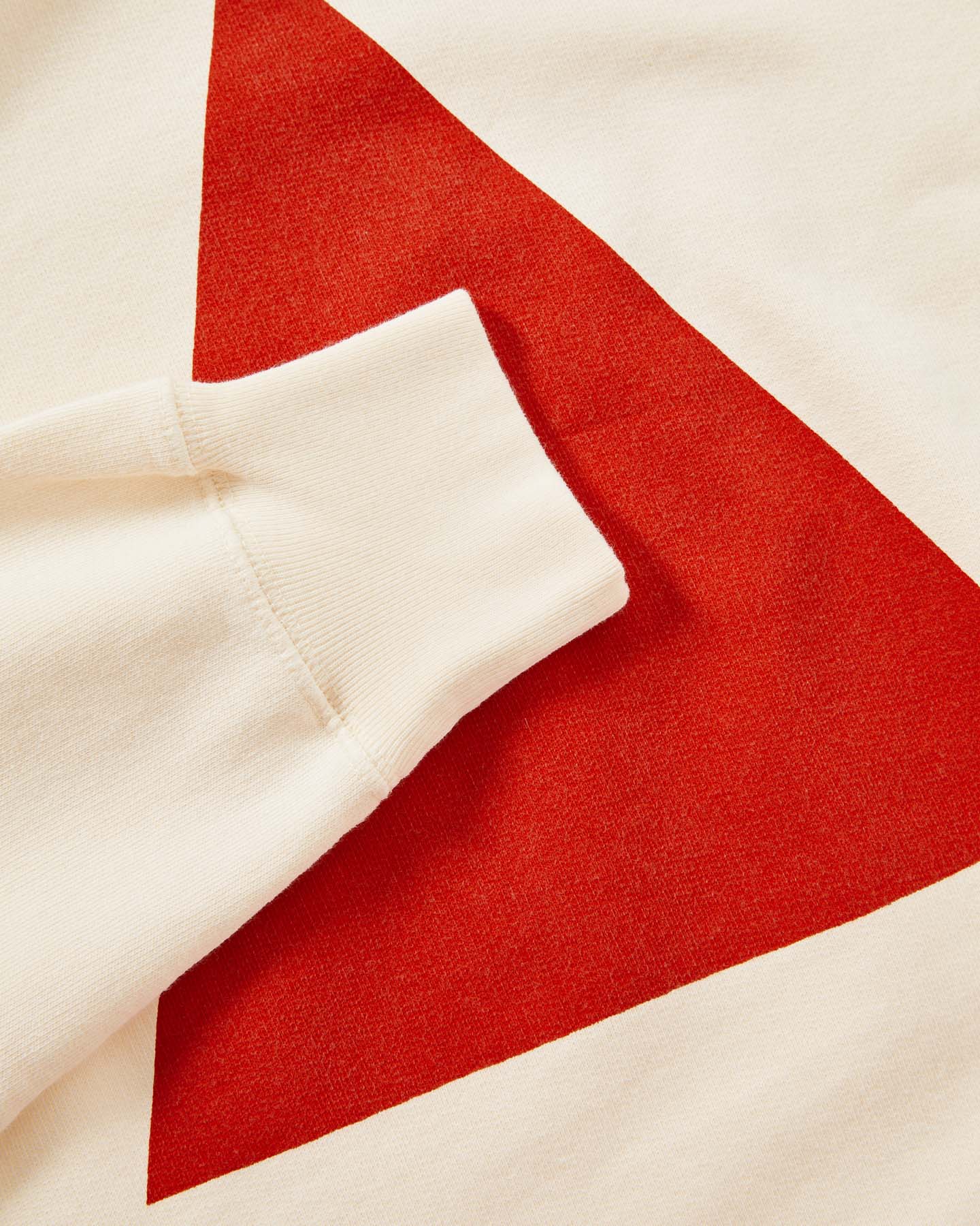 Cunha Red Triangle - Image 2